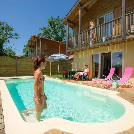Les Maisons Du Golf D'armagnac Apart Otel