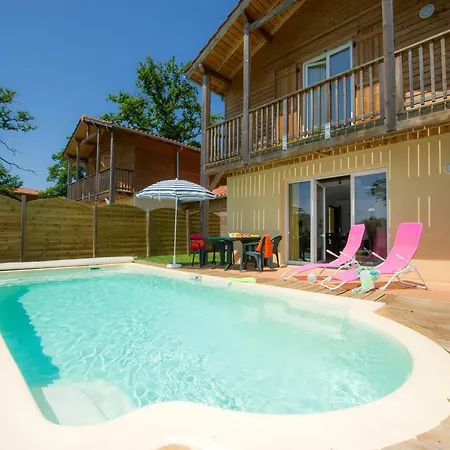 Les Maisons Du Golf D'armagnac Apart Otel 3*